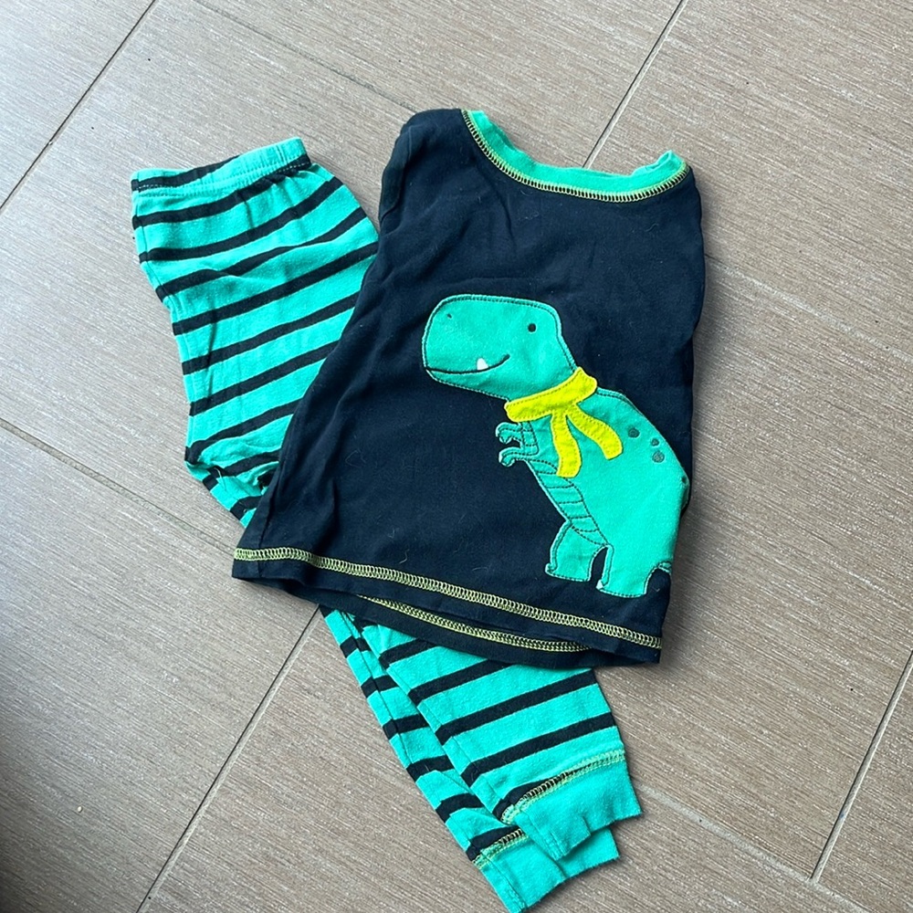 Pajamas (two piece)